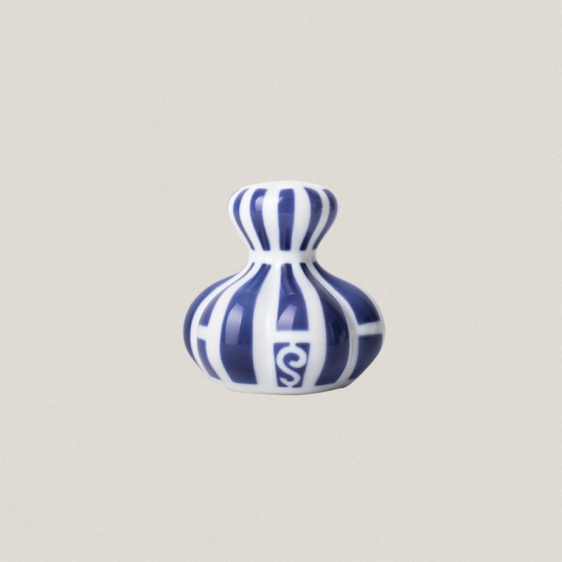 SICERARIO SALT SHAKER